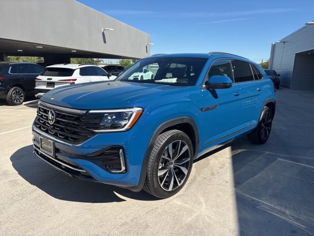 Used 2026 Volkswagen Atlas Cross Sport 2.0T SEL Premium R-Line