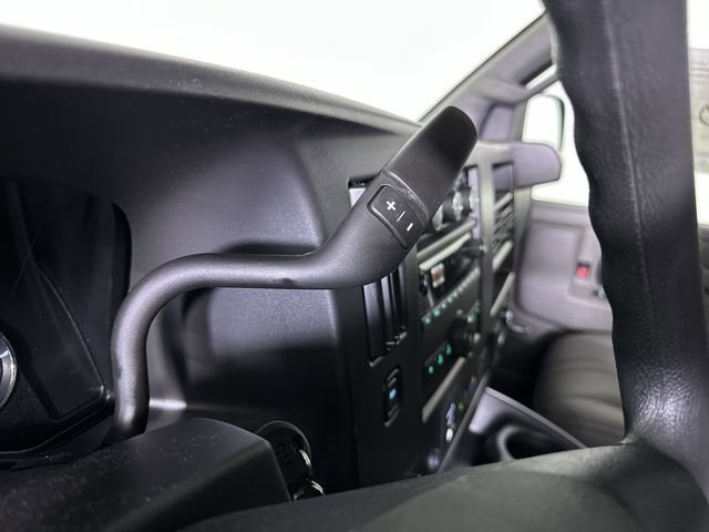 2025 Chevrolet Express Cargo Work Van - Photo 17