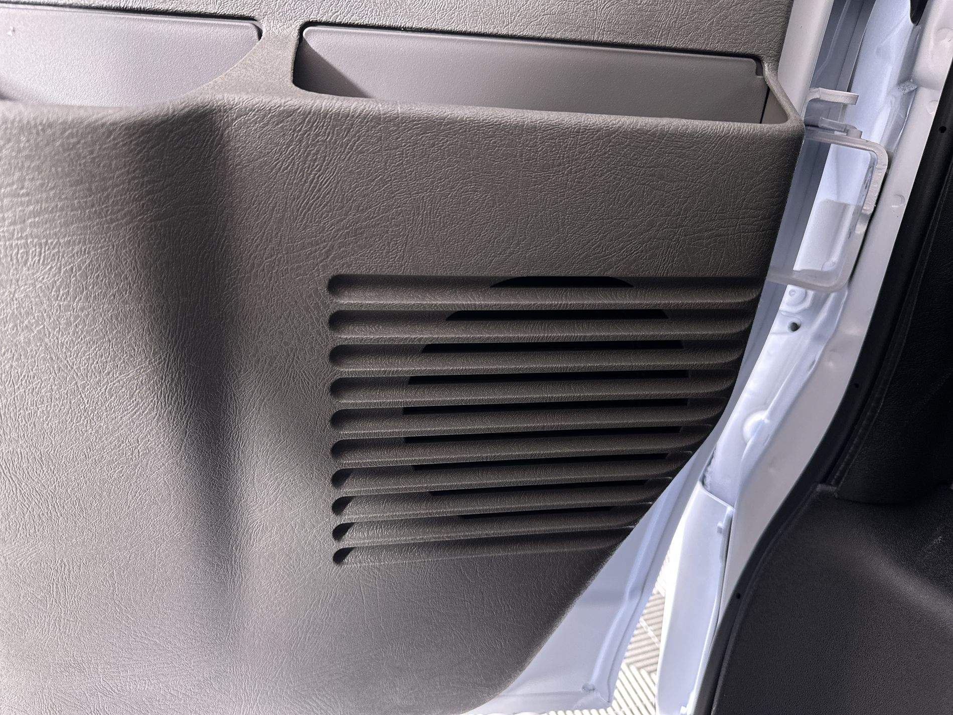 2025 Chevrolet Express Cargo Work Van - Photo 55