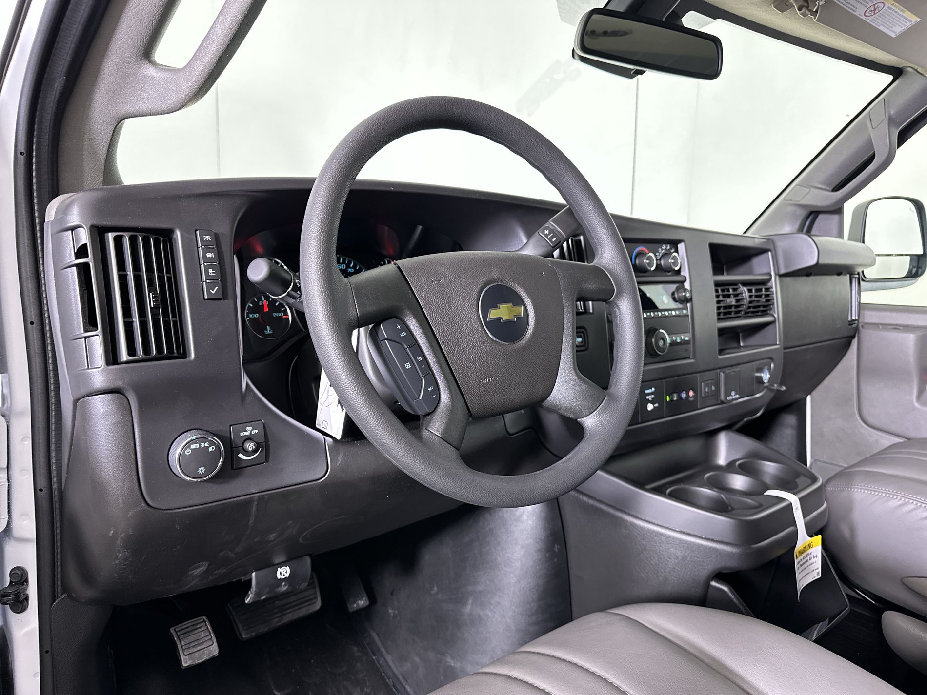 2025 Chevrolet Express Cargo Work Van - Photo 43