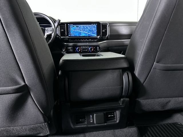 2025 Chevrolet Silverado 1500 LT - Photo 22