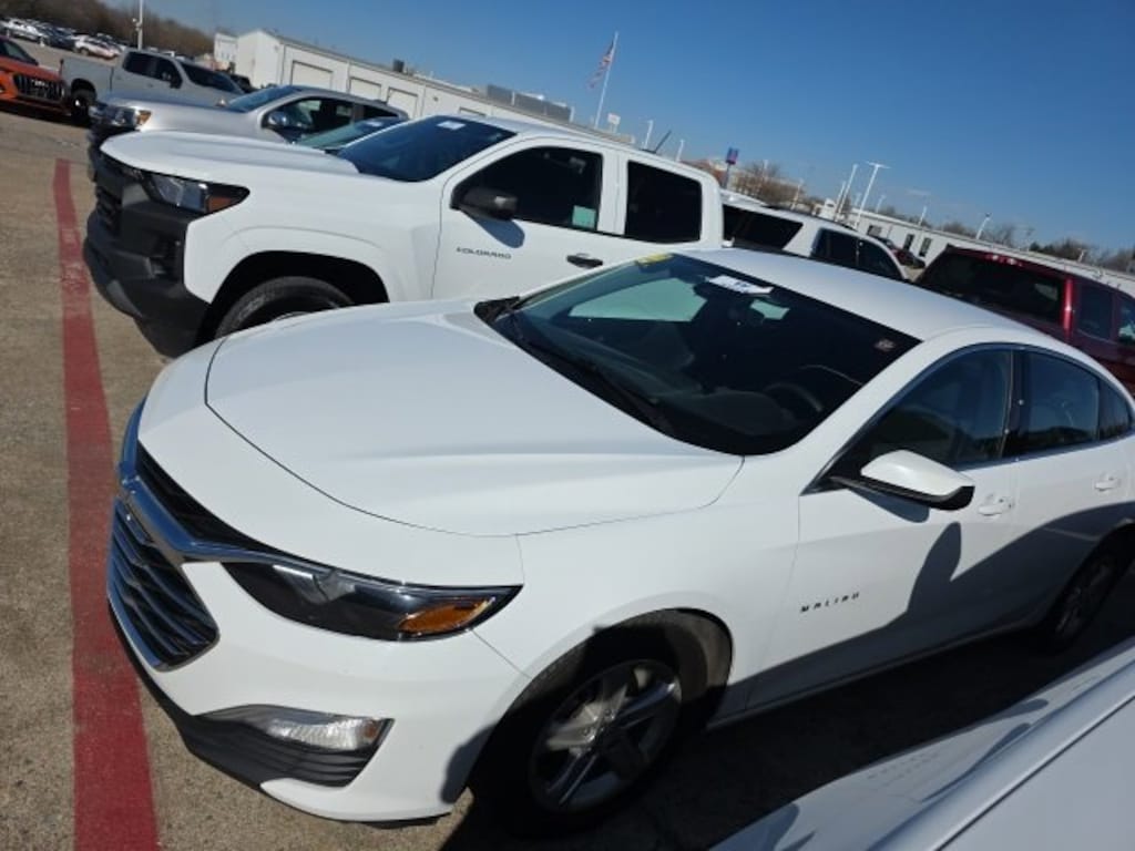 Used 2024 Chevrolet Malibu FL Car