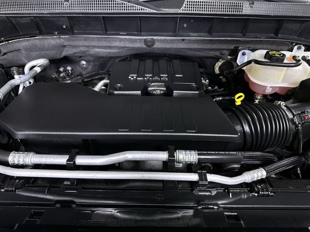 2025 Chevrolet Silverado 1500 LT - Photo 31