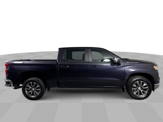 2023 Chevrolet Silverado 1500 LT - Photo 9