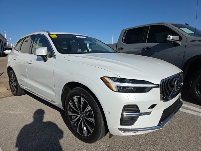 2023 Volvo XC60 B5 Plus Bright Theme AWD