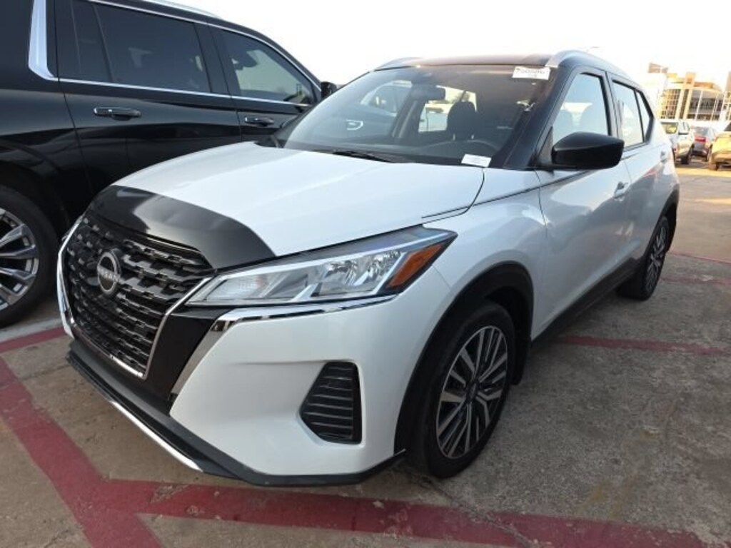 Used 2024 Nissan Kicks SV