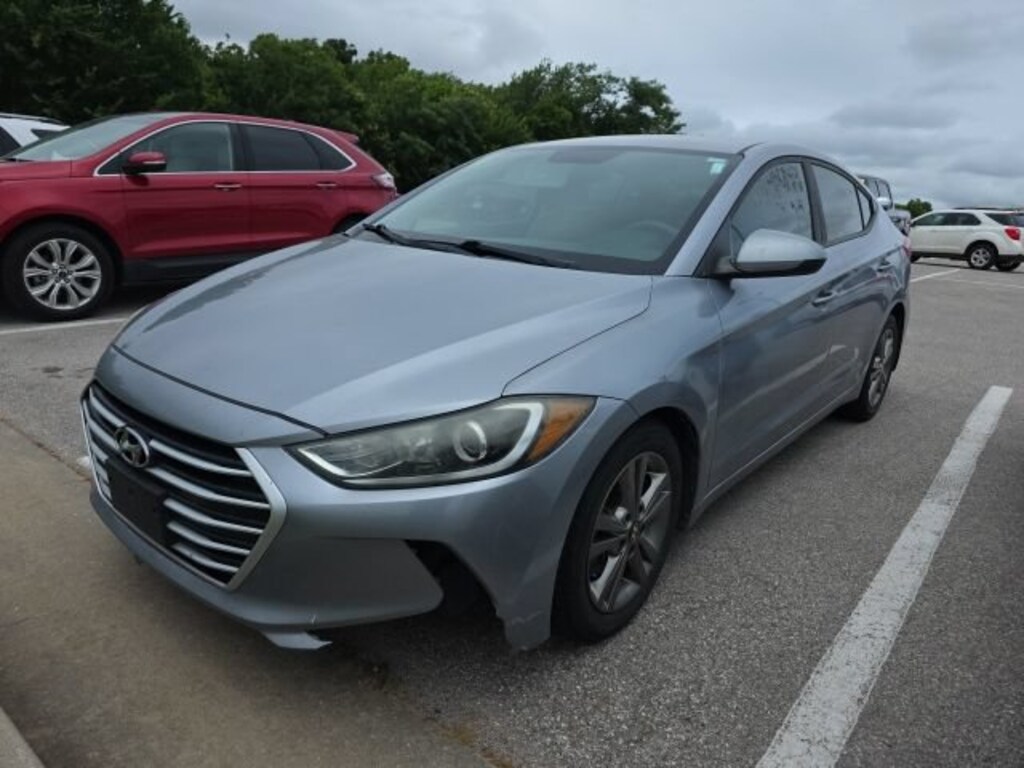 Used 2017 Hyundai Elantra SE
