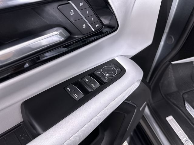 2025 Chevrolet Tahoe Premier - Photo 25