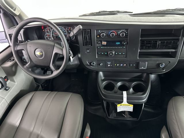 2025 Chevrolet Express Cargo Work Van - Photo 20