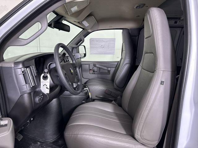 2025 Chevrolet Express Cargo Work Van - Photo 19