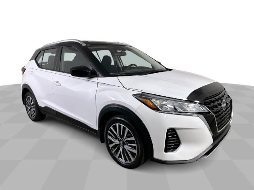 Used 2024 Nissan Kicks SV