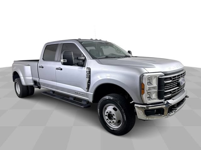 2024 Ford F-350 Super Duty XL - Photo 2