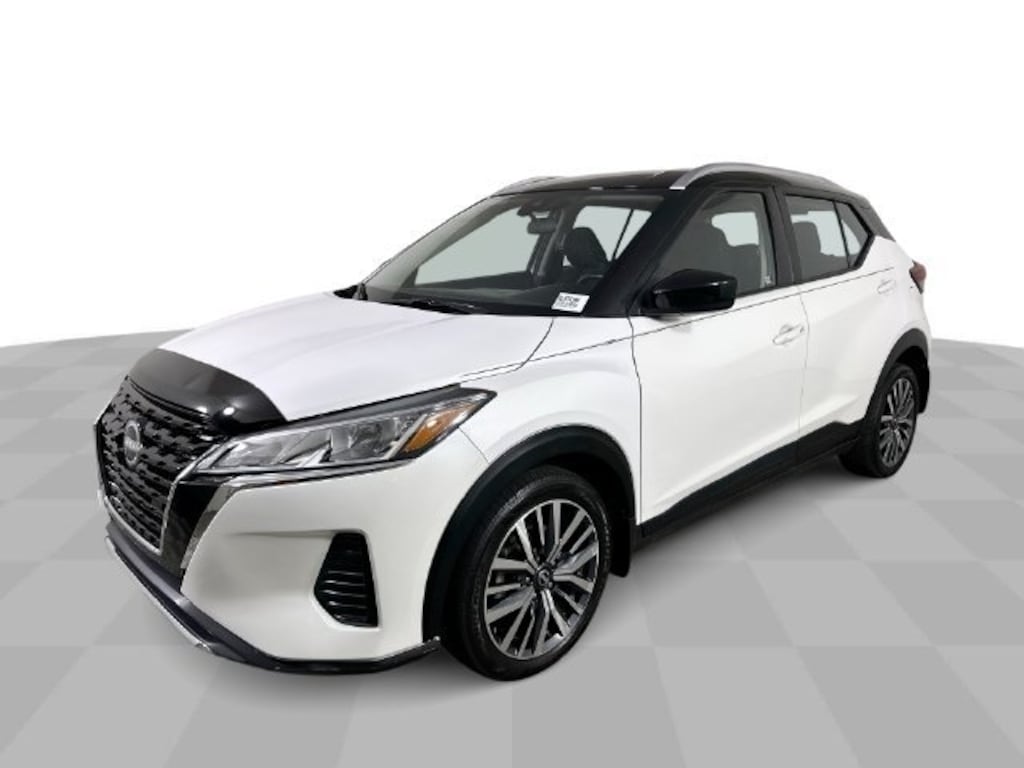 Used 2024 Nissan Kicks SV