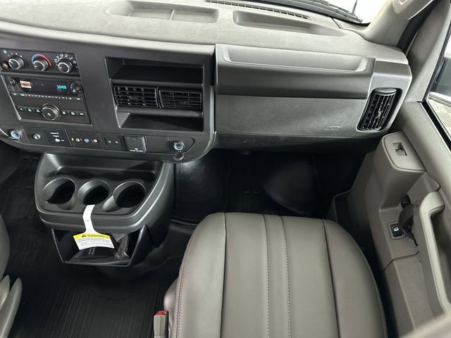 2025 Chevrolet Express Cargo Work Van - Photo 33