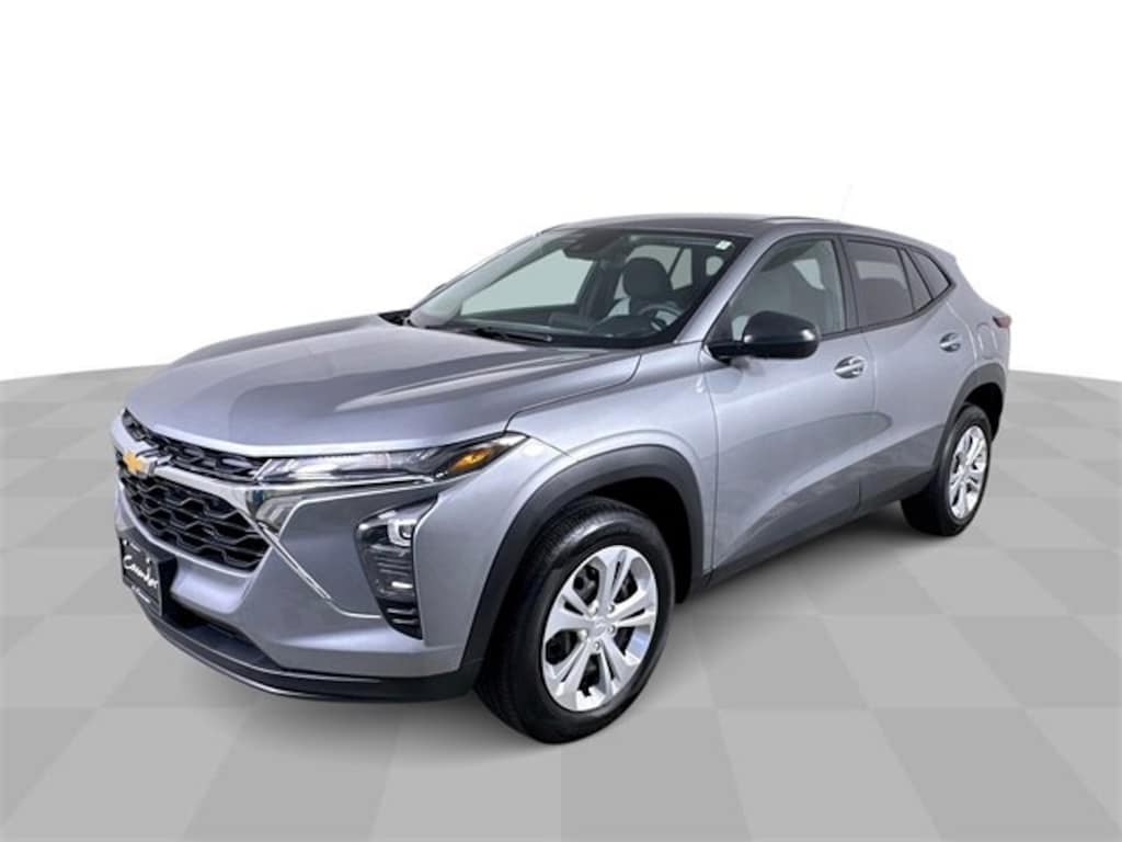 Used 2025 Chevrolet Trax LS SUV