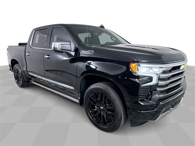 2026 Chevrolet Silverado 1500 High Country photo 2