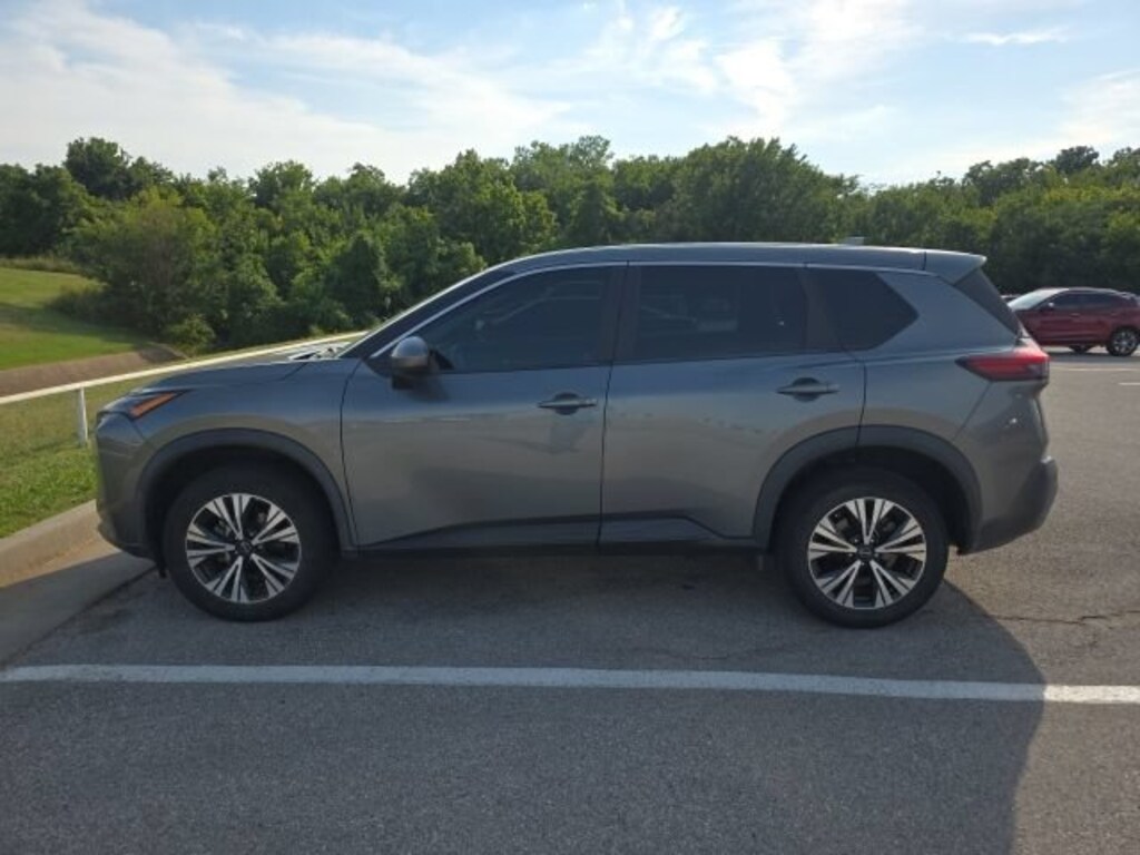 Used 2023 Nissan Rogue SV