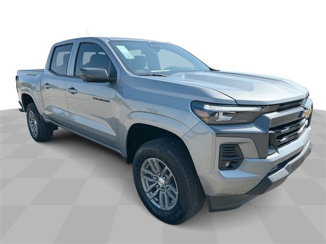 2026 Chevrolet Colorado LT photo 2