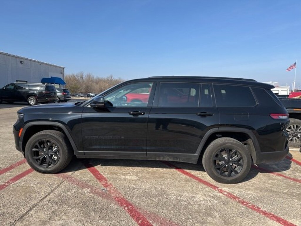 Used 2025 Jeep Grand Cherokee L Altitude X