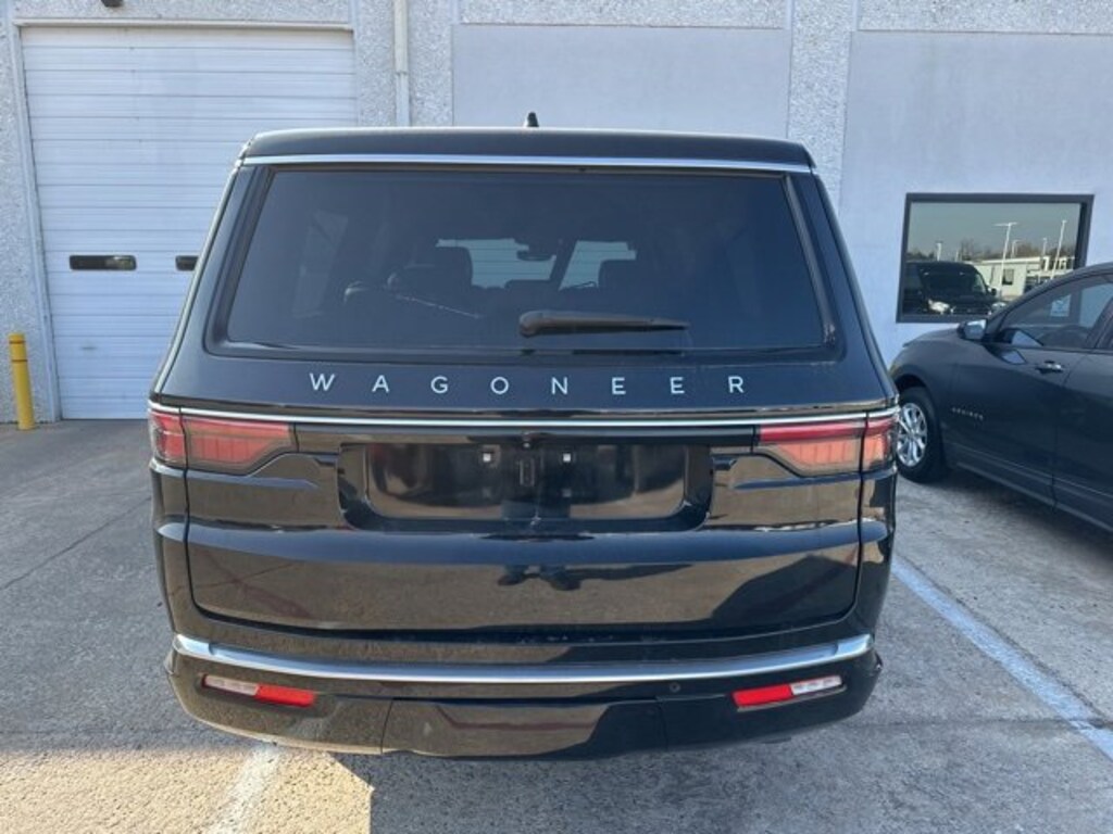 Used 2024 Jeep Wagoneer L Base