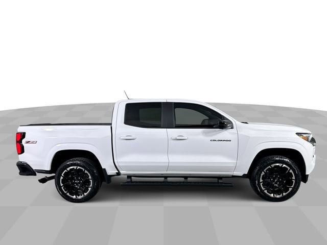 2026 Chevrolet Colorado Z71 - Photo 10