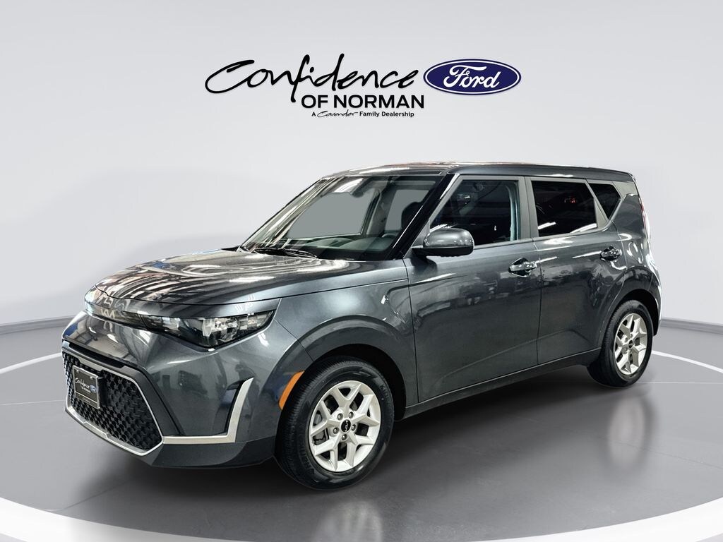 Used 2025 Kia Soul LX Technology Hatchback