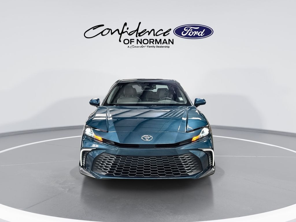 Used 2025 Toyota Camry SE Convenience Sedan