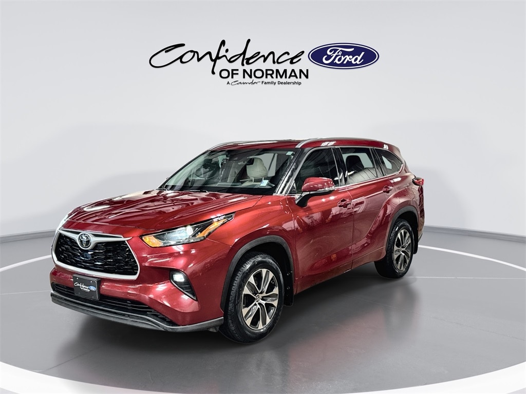 Used 2022 Toyota Highlander XLE SUV