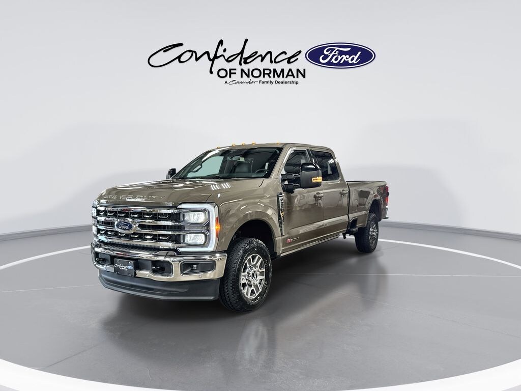 New 2026 Ford F-250SD Lariat Truck Crew Cab