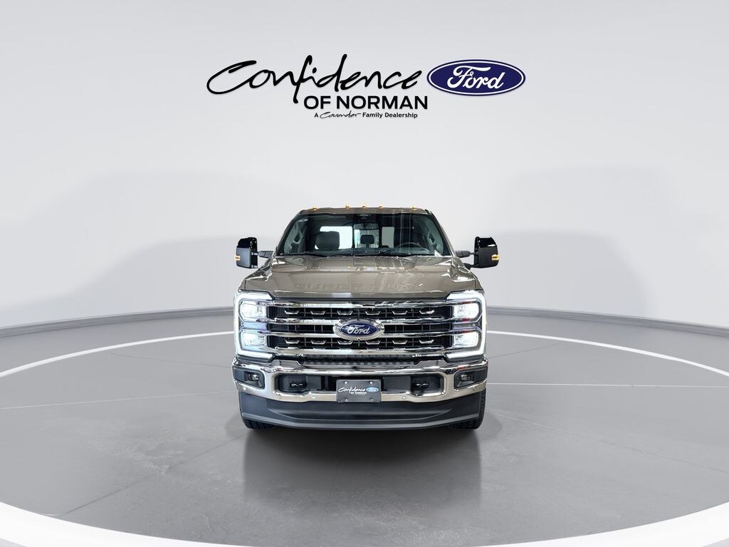 New 2026 Ford F-250SD Lariat Truck Crew Cab