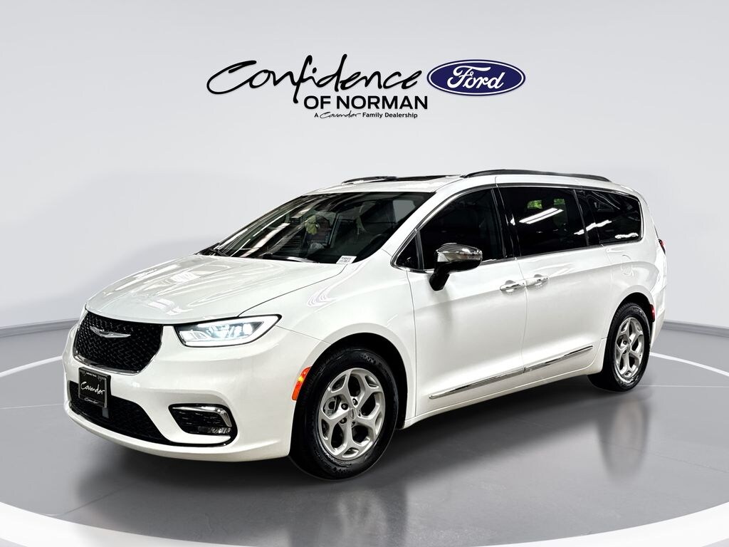 Used 2023 Chrysler Pacifica Limited Minivan/Van