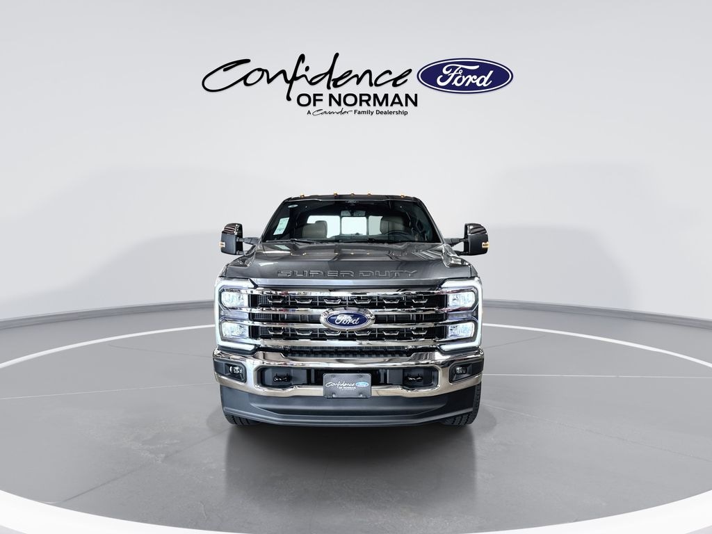 New 2026 Ford F-350SD Lariat Truck Crew Cab