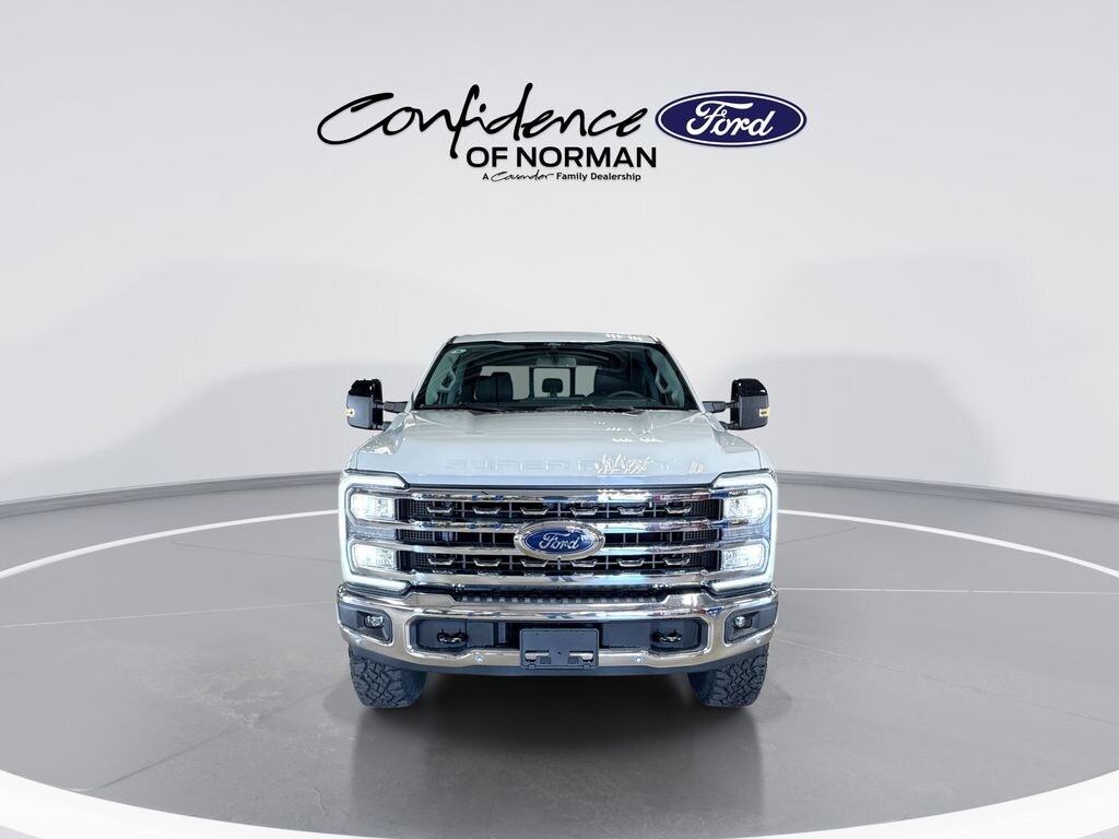 New 2026 Ford F-250SD Lariat Truck Crew Cab