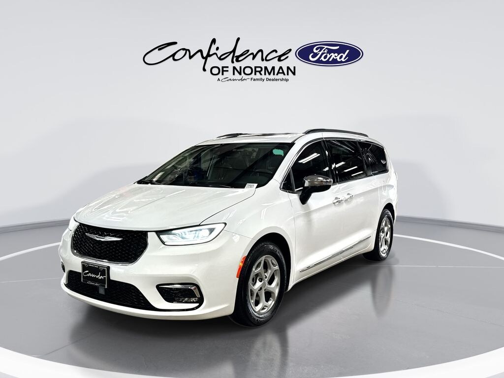 Used 2023 Chrysler Pacifica Limited Minivan/Van