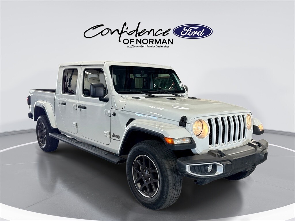 Used 2023 Jeep Gladiator Overland Truck