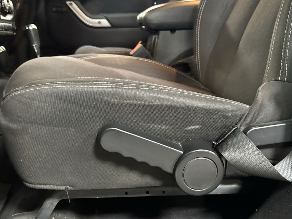 Used 2014 Jeep Wrangler Unlimited Rubicon SUV