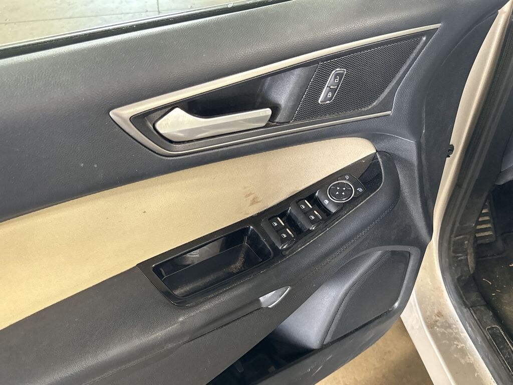 Used 2017 Ford Edge SEL SUV
