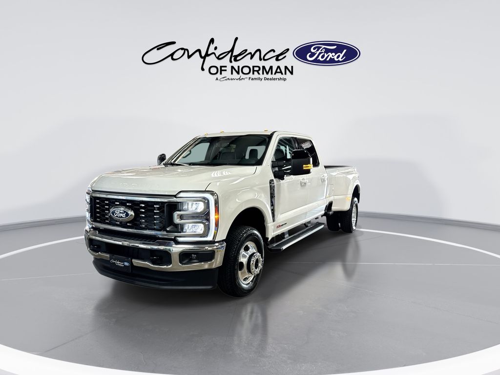 New 2027 Ford F-350SD Lariat Truck Crew Cab