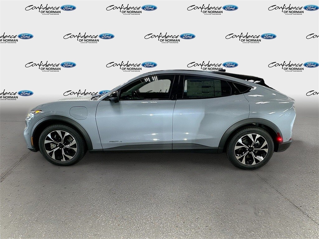 2024 Ford Mustang Mach-E Select photo 4