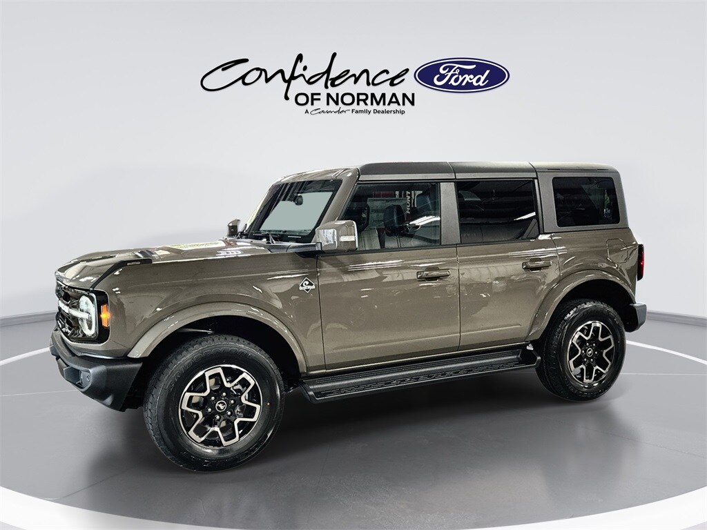 2025 Ford Bronco Outer Banks photo 4