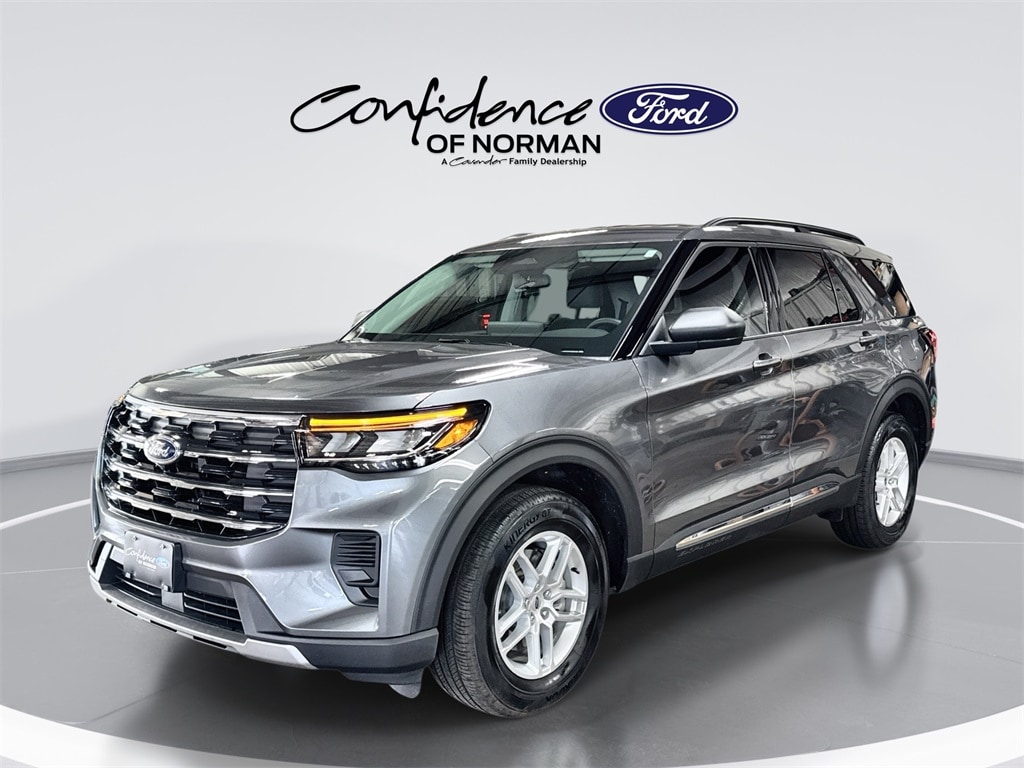 2025 Ford Explorer Active's photo