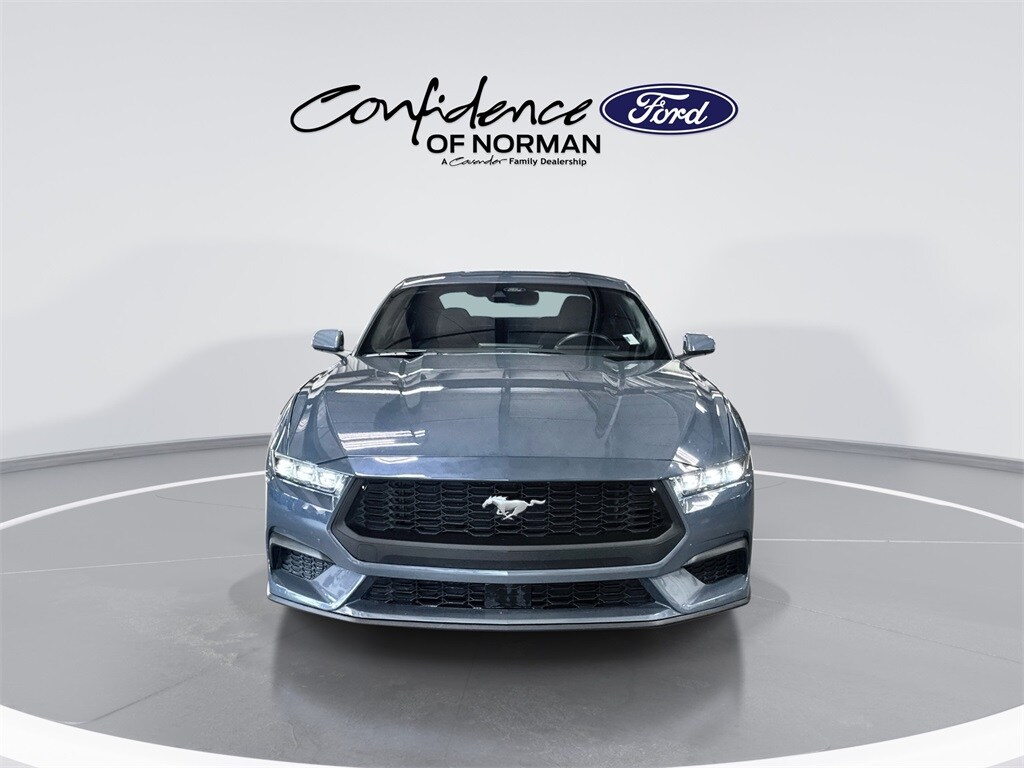 2024 Ford Mustang EcoBoost photo 2