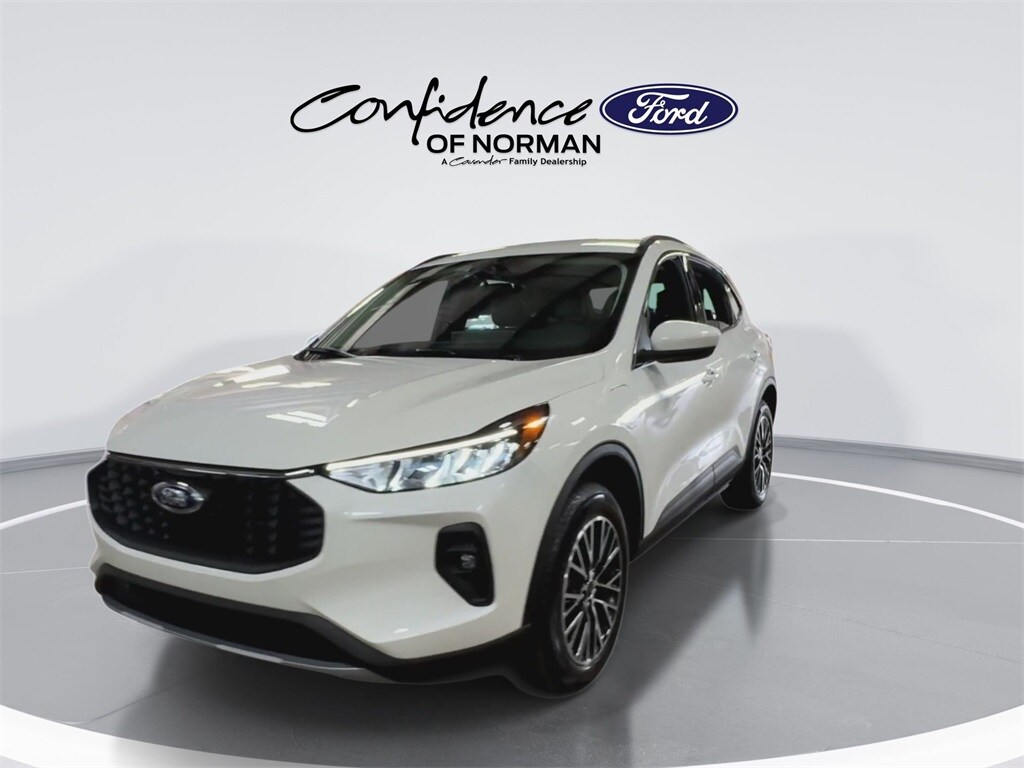 2025 Ford Escape Plug-In Hybrid photo 4