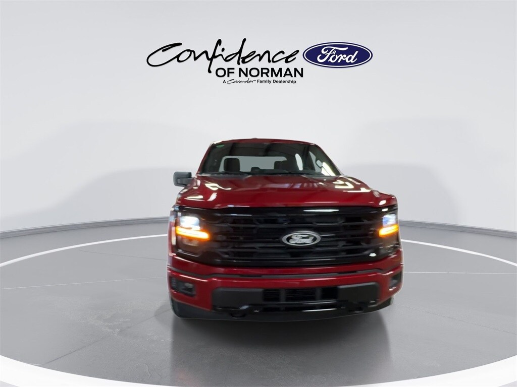 2025 Ford F-150 XLT photo 3
