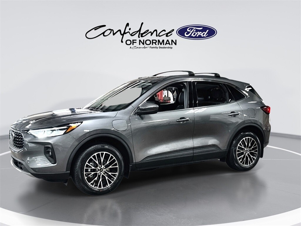 2025 Ford Escape Plug-In Hybrid photo 4