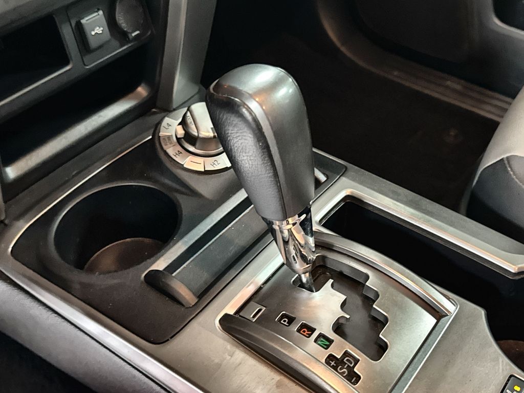 2022 Toyota 4Runner SR5 Premium - Photo 23