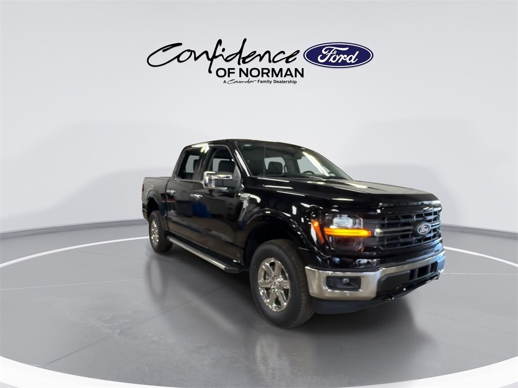 2025 Ford F-150 XLT FX4 photo 2
