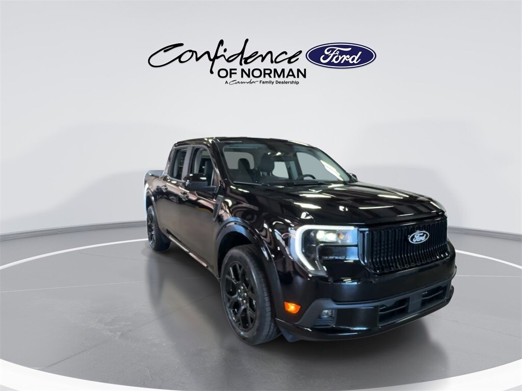 2025 Ford Maverick photo 2