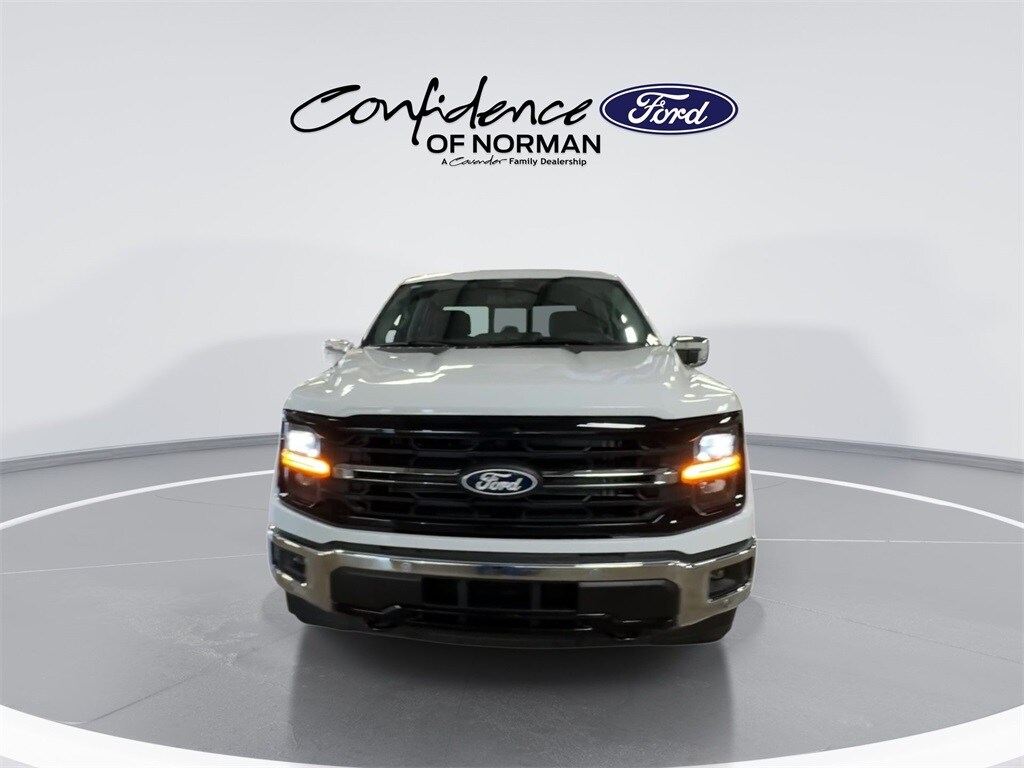 2025 Ford F-150 XLT photo 3