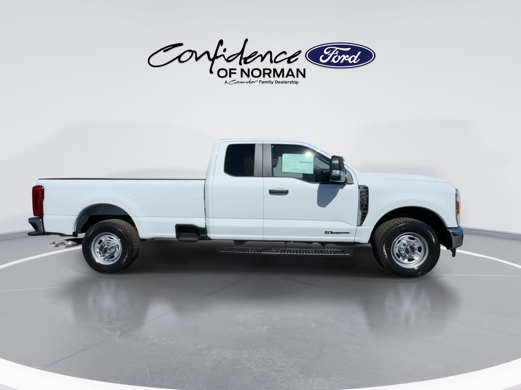 2025 Ford F-250 Super Duty XL - Photo 11